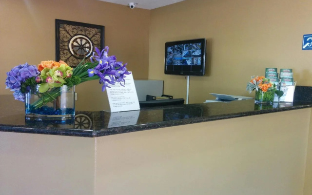 photo 2 of Portofino Inn Burbank