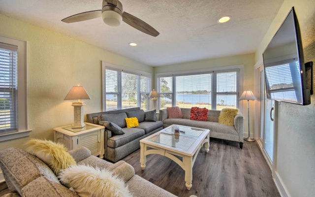 photo 2 of Portsmouth Waterfront Vacation Rental w/ Deck