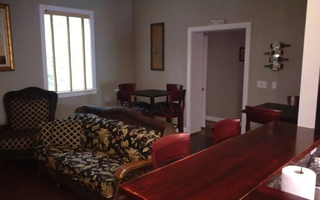 photo 5 of Posh Boutique Hotel