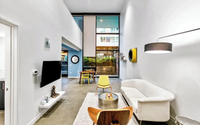 photo 5 of Posh Lofty Pad in Central Redmond