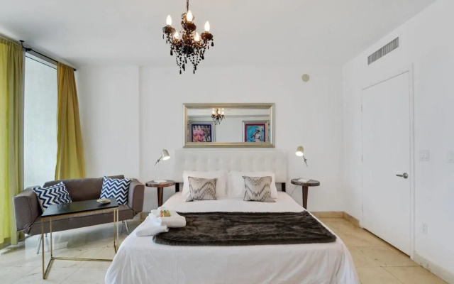 photo 2 of Posh Studio in Brickell by Sonder