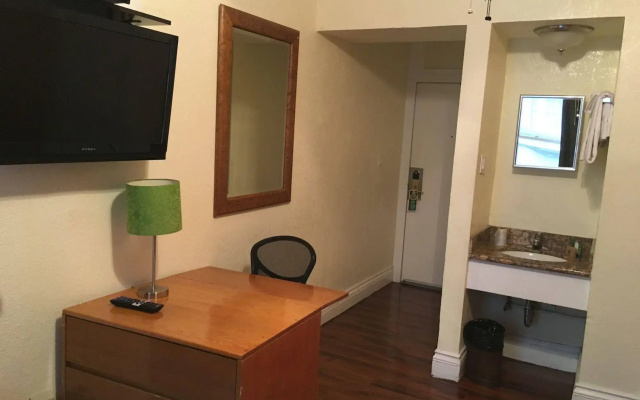 photo 3 of Post Hotel