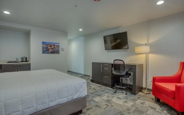 photo 2 of Post Time Inn