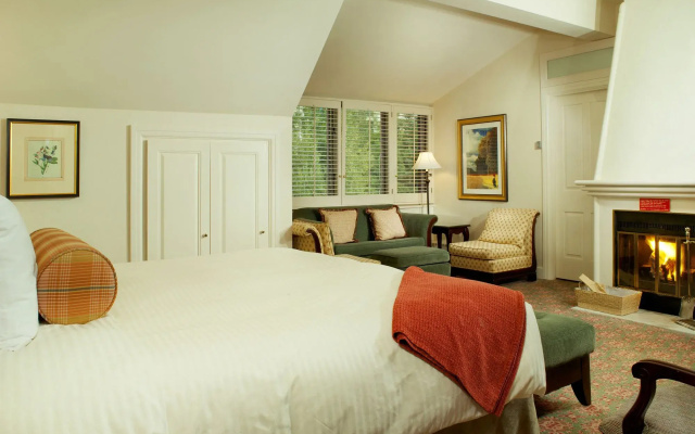 photo 2 of Poste Montane Lodge