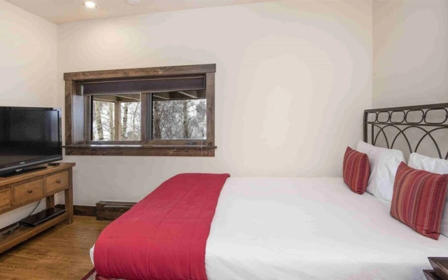 photo 4 of Potato Patch Luxury 4 Bedroom Townhome - Vail Point