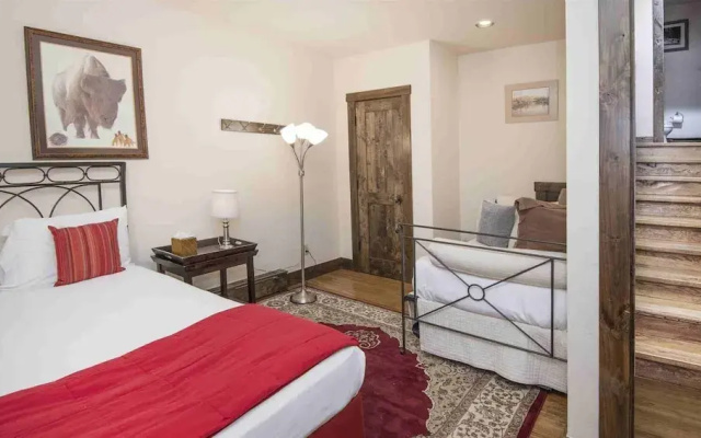 photo 5 of Potato Patch Luxury 4 Bedroom Townhome - Vail Point