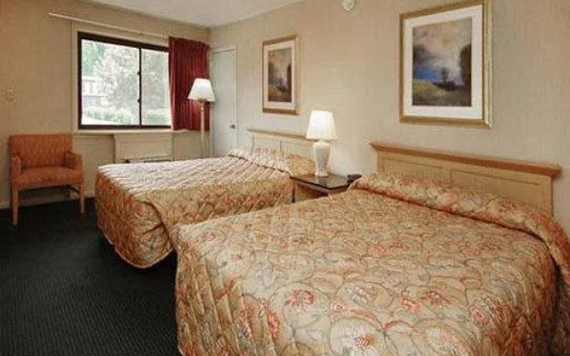 photo 2 of 波基普西旅馆(Poughkeepsie Inn)