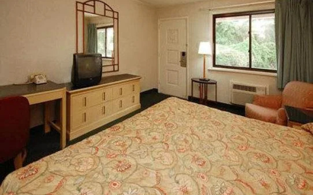 photo 4 of 波基普西旅馆(Poughkeepsie Inn)