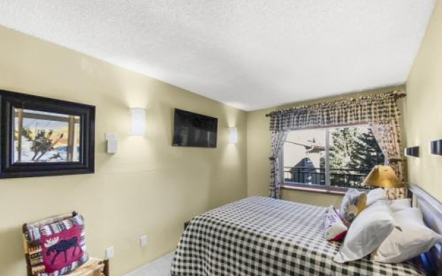 photo 3 of Powderhorn Lodge