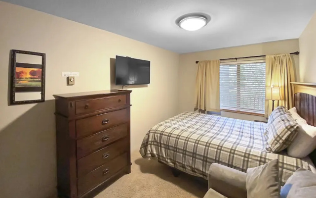 photo 4 of Powderhorn C202 2 Bedroom Condo by RedAwning