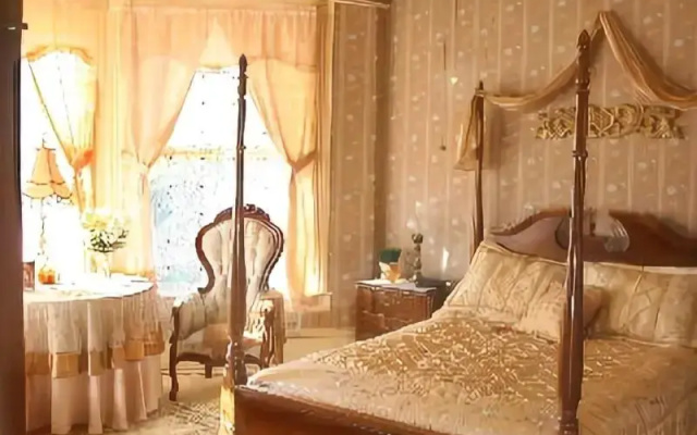 photo 2 of Power's Mansion