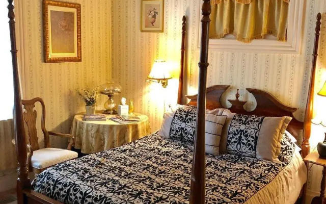 photo 4 of Power's Mansion