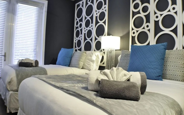 photo 4 of Premier Hollywood LA 4BD Suite