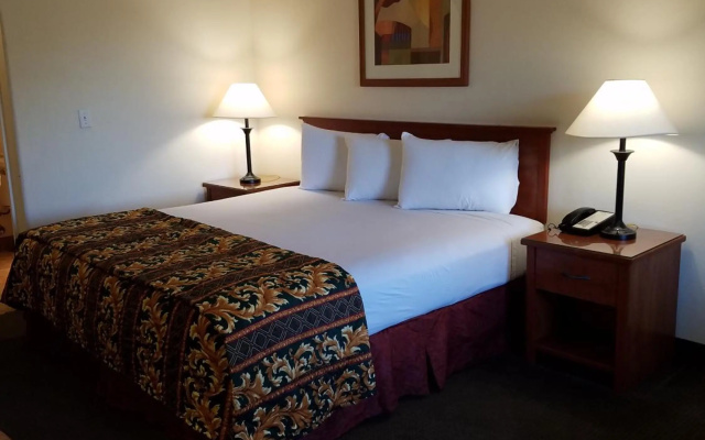 photo 4 of Premier Inns Tolleson
