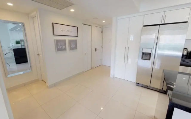 photo 4 of Premium 1 Bedroom And Den Ocean View Or925