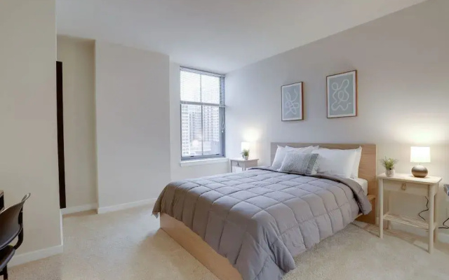 photo 2 of Premium 2Br Condo At Pentagon City