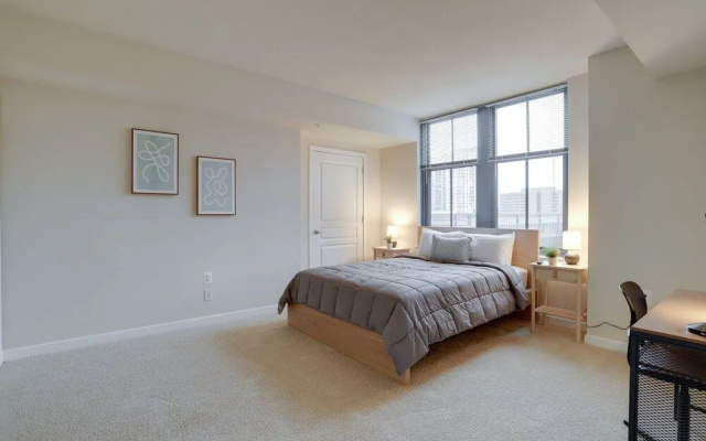 photo 4 of Premium 2Br Condo At Pentagon City
