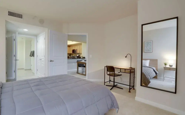 photo 5 of Premium 2Br Condo At Pentagon City