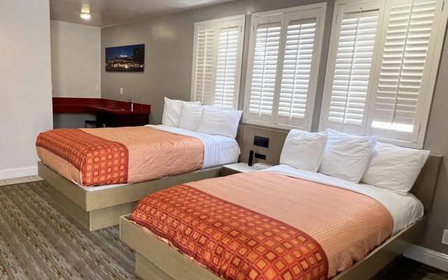 photo 5 of Presidio Parkway Inn