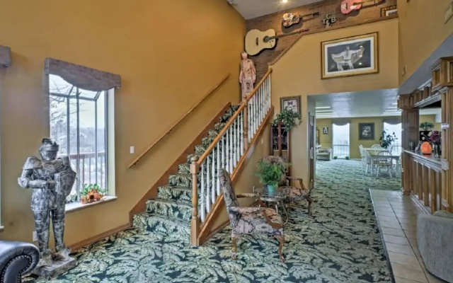 photo 2 of Presley's Penthouse 2BR Branson Resort Condo