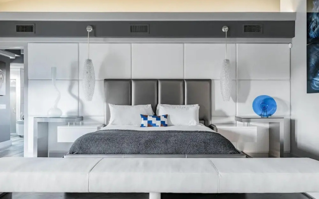 photo 2 of Preston by AvantStay | Desert Oasis w/ Basketball Court, Pool & Hot Tub