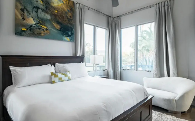 photo 3 of Preston by AvantStay | Desert Oasis w/ Basketball Court, Pool & Hot Tub