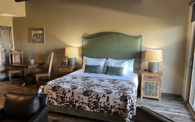 photo 4 of Prickly Pear Inn