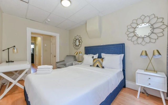photo 4 of Prime 2br/1ba Apt in Heart of North End