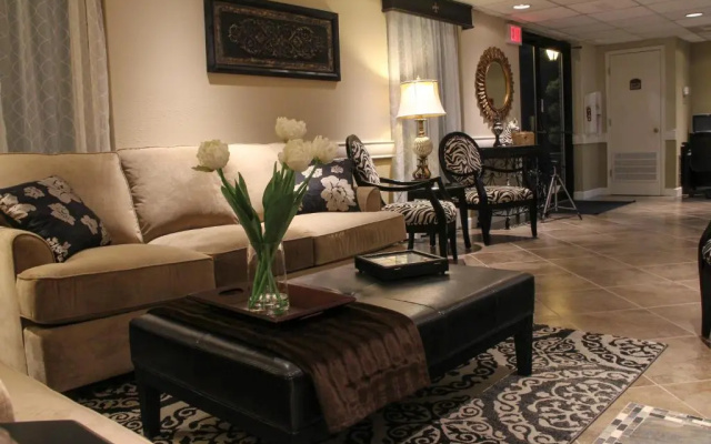 photo 2 of Grand View Inn and Suites