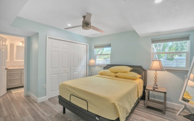 photo 2 of Private Cozy Sarasota Home 3 Bedroom Home by RedAwning