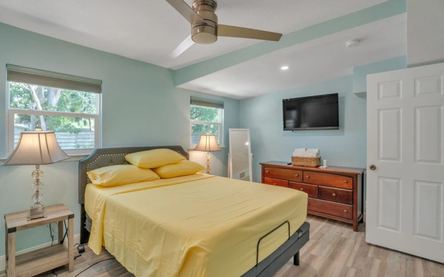 photo 3 of Private Cozy Sarasota Home 3 Bedroom Home by RedAwning