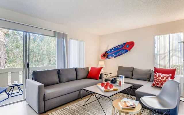 photo 2 of Private Entrance - 2BR Next To Ritz Carlton - Walk Down to Ocean! (MB1)