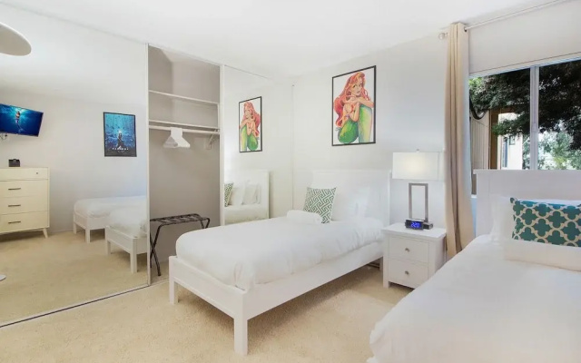 photo 5 of Private Entrance Under The Sea - 2BR/2BATH Next To Ritz Carlton - Walk To Ocean! (MB4)