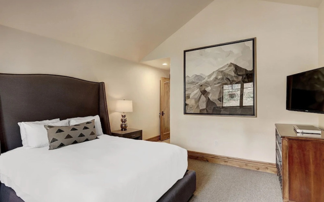 photo 2 of Private Gore Creek Townhome by RedAwning - Save 20% on 7+ Nights!