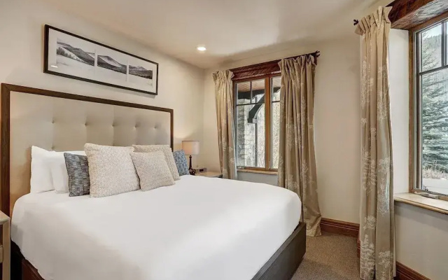 photo 3 of Private Gore Creek Townhome by RedAwning - Save 20% on 7+ Nights!