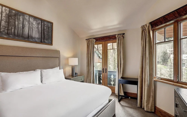 photo 5 of Private Gore Creek Townhome by RedAwning - Save 20% on 7+ Nights!