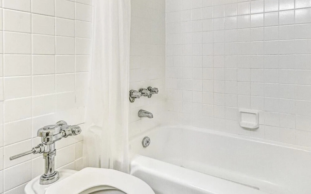 photo 4 of Private Hallandale Beach Studio w/Bath, walking distance to the beach, pool & free parking!
