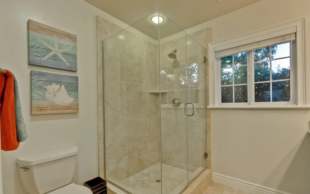 photo 5 of Private Luxury Guest House/ Suite / Executive 1 Bedroom Apts
