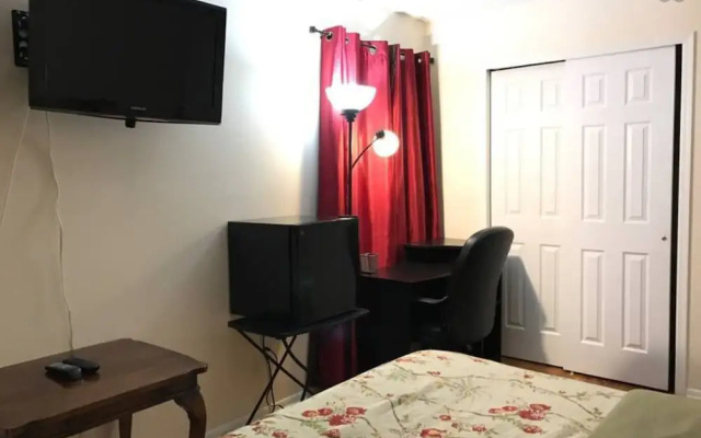 photo 5 of Private Room 2 - Near NYC, EWR & Outlet Mall