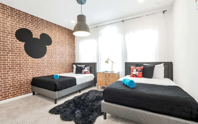 photo 2 of Private Views & Theme Rooms, Perfect for Families!