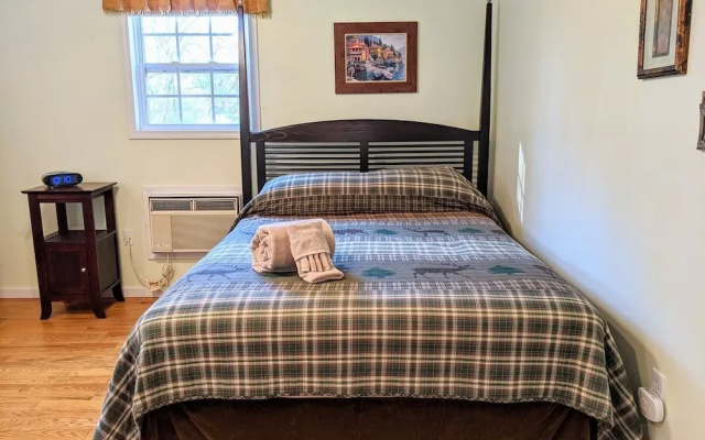 photo 4 of Promise Keeper Cottage - 1 Br Cabin