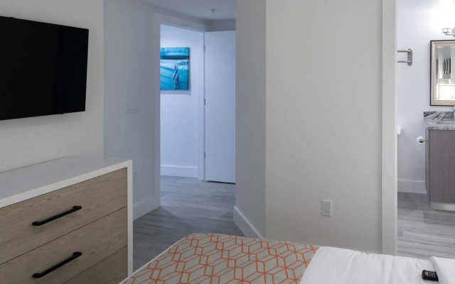 photo 2 of Provident Oceana Beachfront Suites