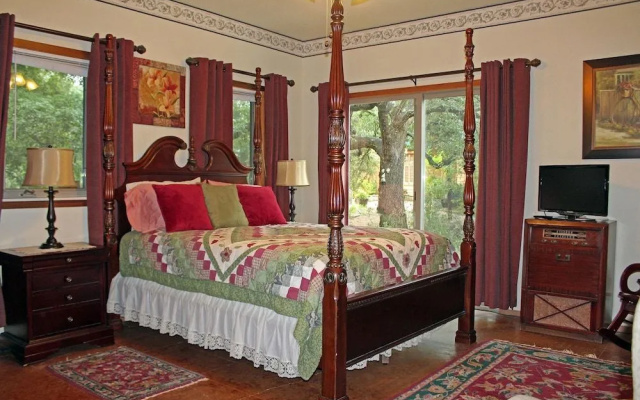 photo 5 of Prow'd House Bed & Breakfast