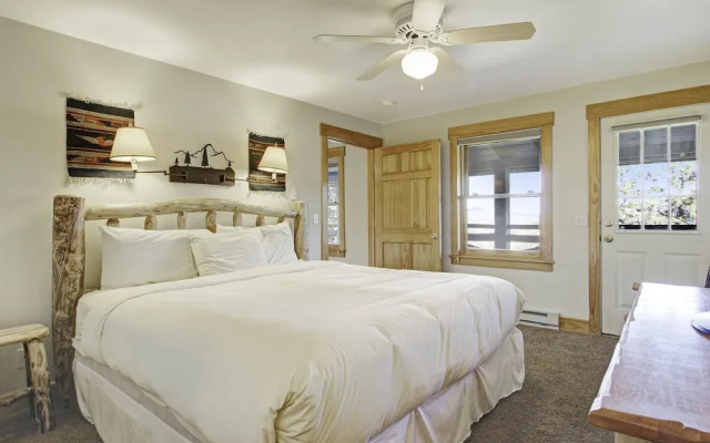 photo 5 of Ptarmigan Mountain 202 3 Bedroom Condo by RedAwning
