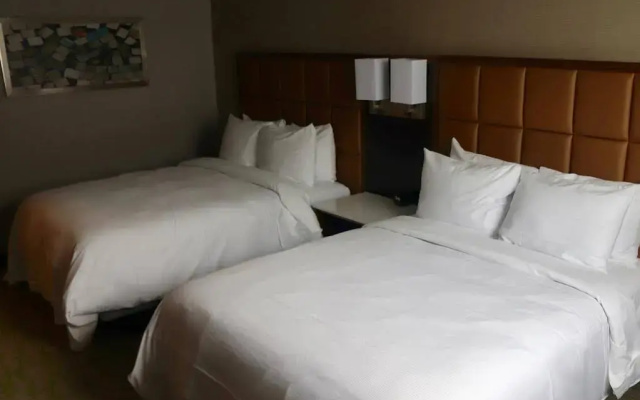photo 4 of Pullman Plaza Hotel