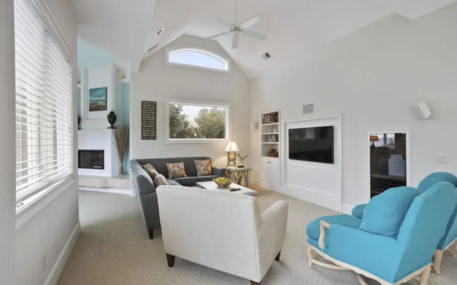 photo 2 of Pura Vida by Five Star Properties