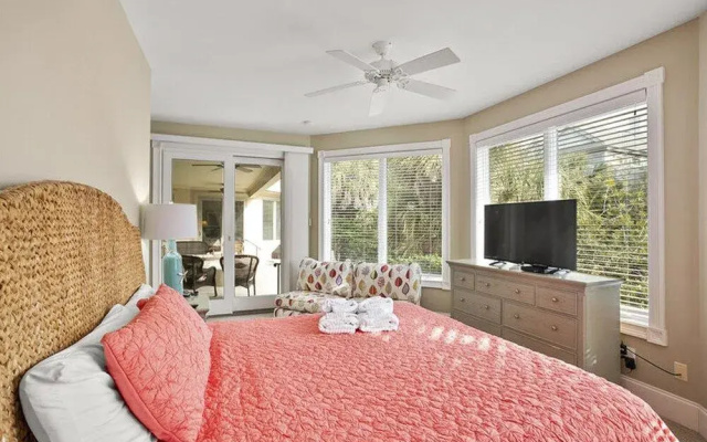 photo 4 of Pura Vida by Five Star Properties