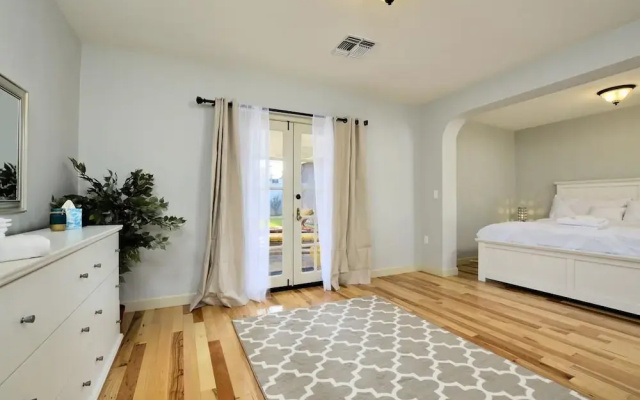 photo 2 of PX002 4 Bedroom Apartment By Senstay