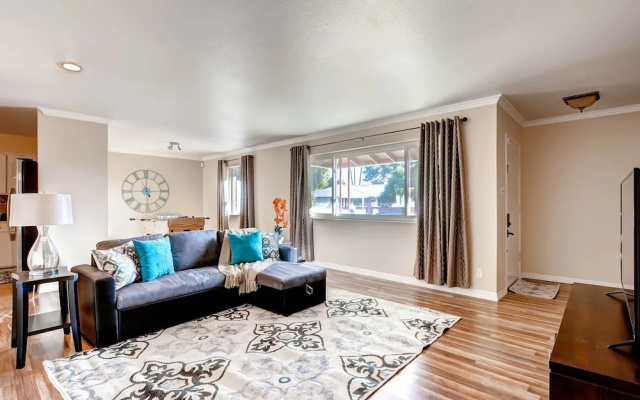photo 5 of PX017 4 Bedroom Holiday home By Senstay