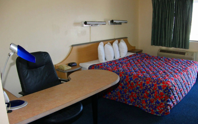 photo 5 of Q Lodging